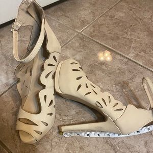 Justfab dress shoe Size 9
